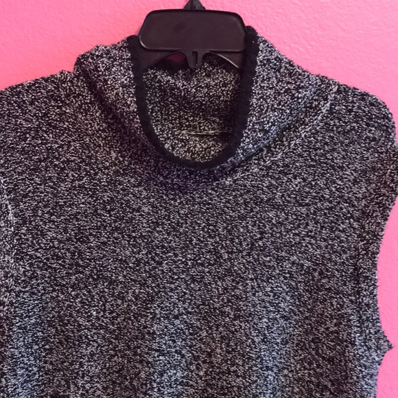 3/$20 🦋 Loft Cowl Neck Sweater Top | Size: S - Picture 2 of 8